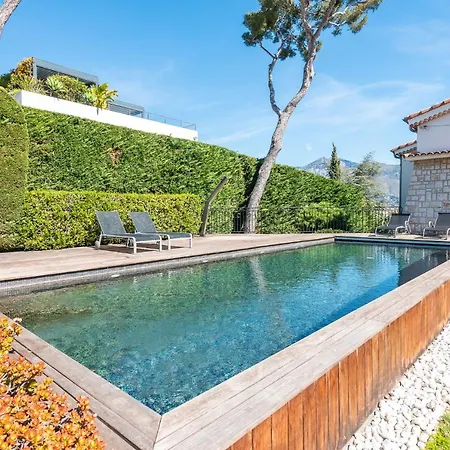 La * Roquebrune-Cap-Martin